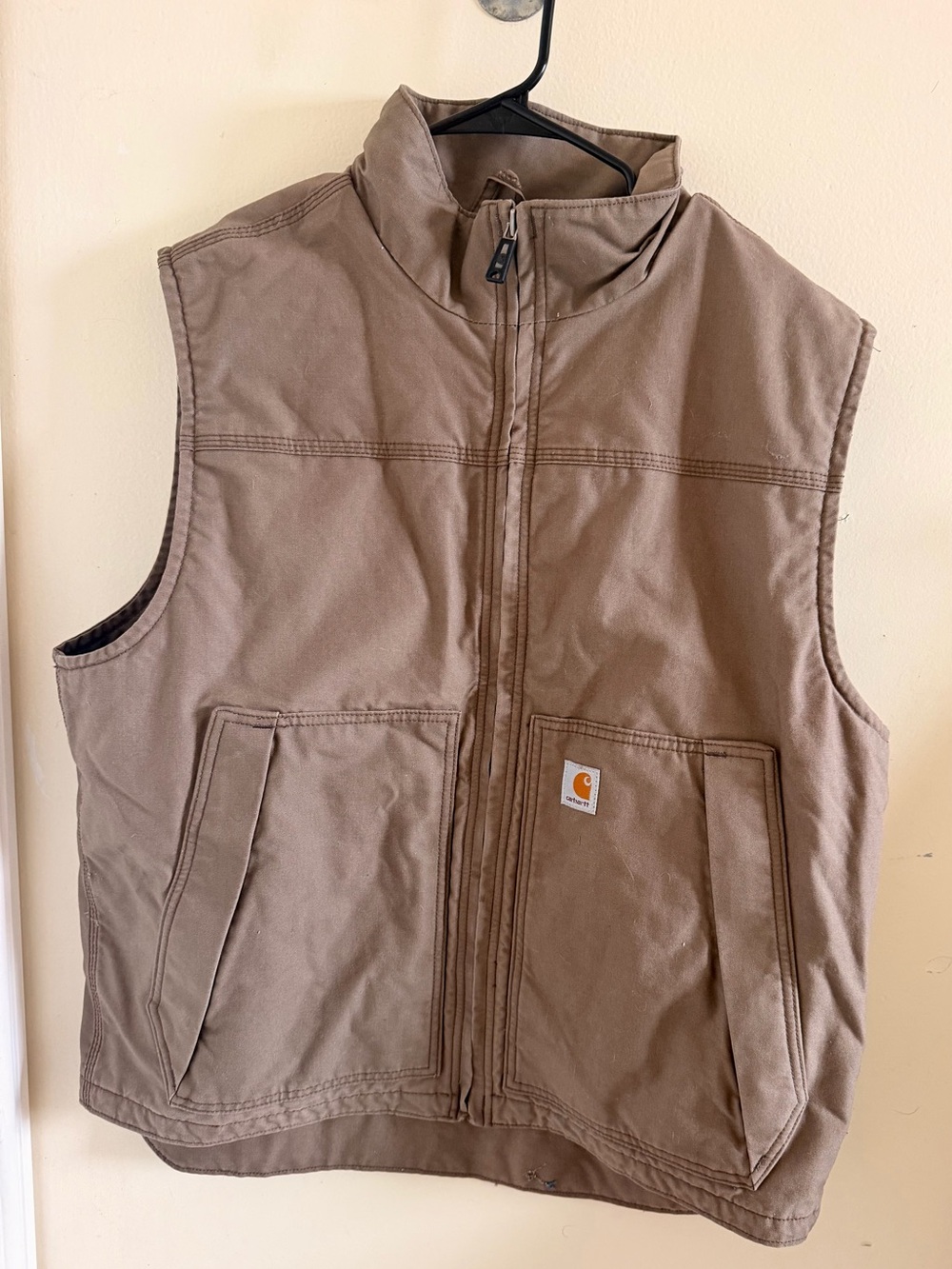 Men’s Carhartt Quick work vest in brown, size XL.